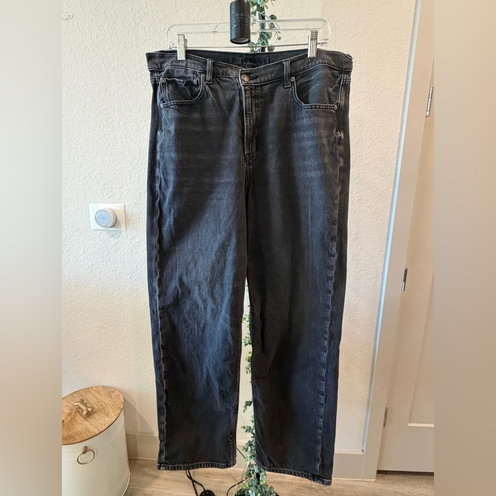 American Eagle Outfitters Women's Black Straight Leg Jeans
